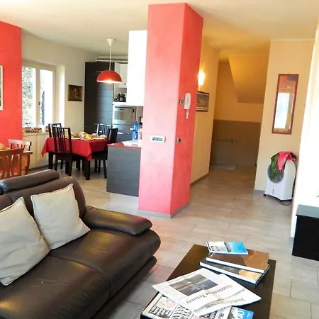 בית נופש Balcony On Pianello *