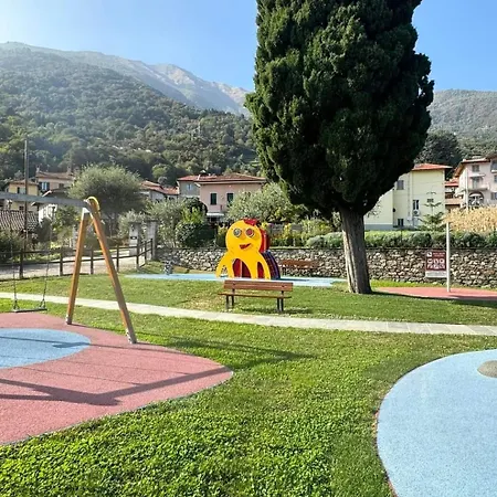 בית נופש Balcony On Pianello Pianello Del Lario